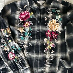 Johnny Was Lanai painters flannel embroidered shirt/jacket Large.